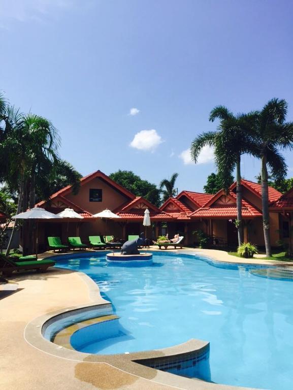 The Resort Happy Elephant Rawai Exterior foto