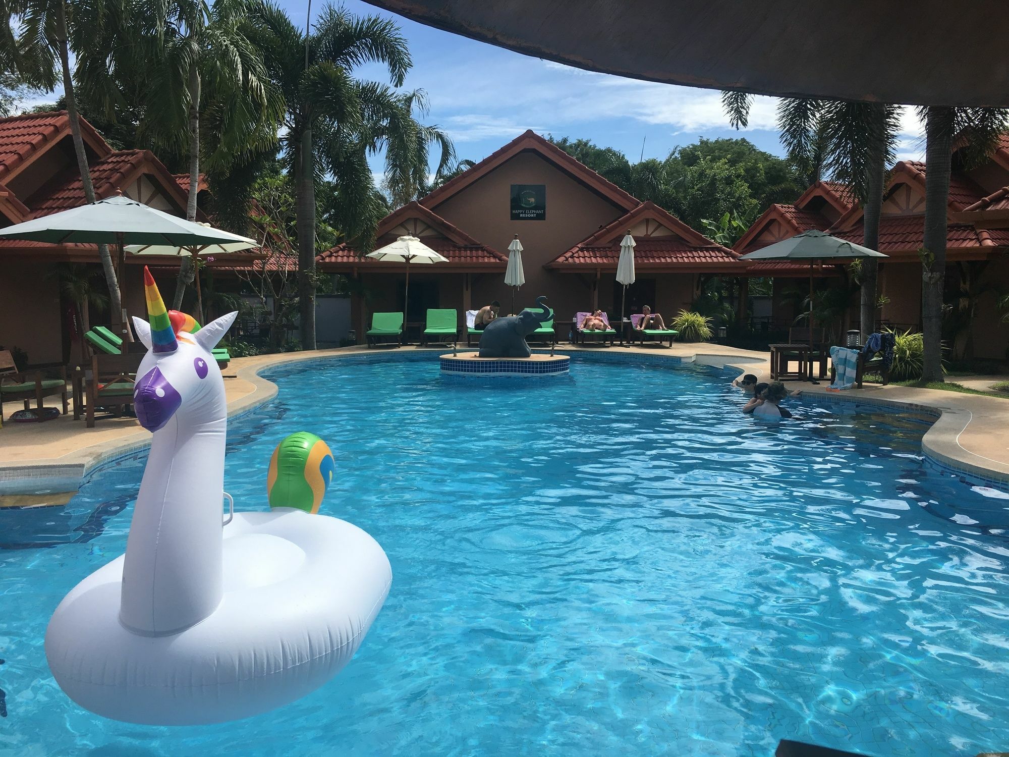 The Resort Happy Elephant Rawai Exterior foto